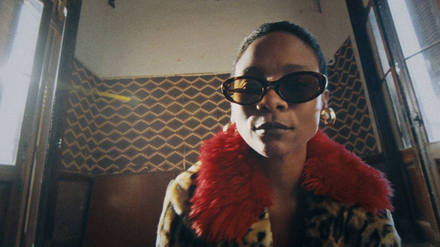 Portrait with sunglasses